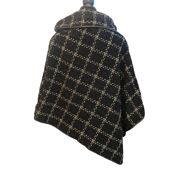 A&O International Black Checked Wrap size S/M - Picture 2 of 14